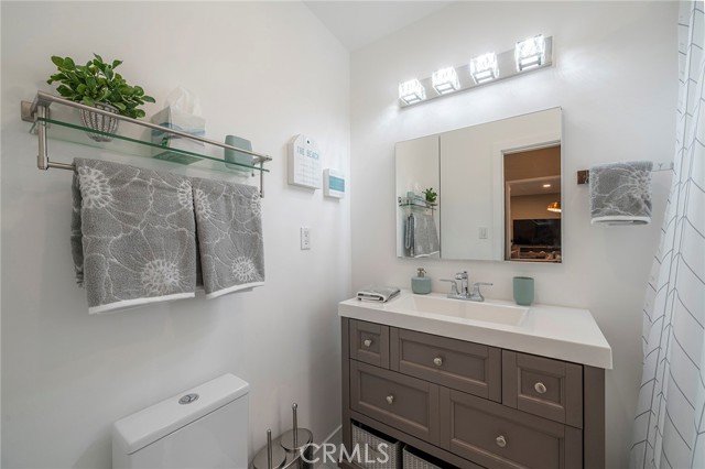 Detail Gallery Image 15 of 20 For 1838 Palm Dr, Hermosa Beach,  CA 90254 - 1 Beds | 1 Baths