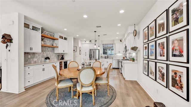 Detail Gallery Image 7 of 43 For 1006 Overton Ct, Tustin,  CA 92780 - 3 Beds | 2/1 Baths