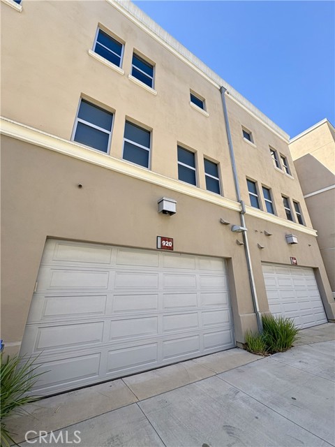 920 E Santa Ana Boulevard, Santa Ana CA: https://media.crmls.org/medias/1c16a168-f685-4120-be94-56c60b44769c.jpg