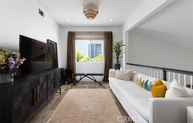 Detail Gallery Image 18 of 27 For 11 Southern Hills Dr, Aliso Viejo,  CA 92656 - 4 Beds | 2/1 Baths