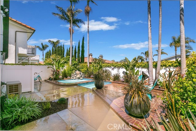 4651 Los Patos Avenue, Huntington Beach CA: https://media.crmls.org/medias/1c17665a-2c24-467c-be34-8d6b8b4b0ce5.jpg