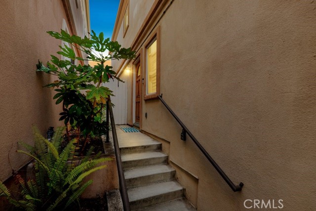 1710 Rockefeller Lane, Redondo Beach, California 90278, 3 Bedrooms Bedrooms, ,3 BathroomsBathrooms,Residential,Sold,Rockefeller,SB21181744