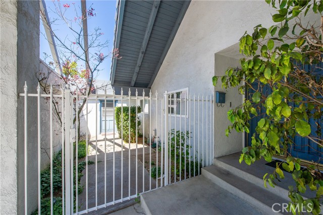 Detail Gallery Image 5 of 43 For 6188 Wimbledon Dr, Riverside,  CA 92506 - 4 Beds | 2 Baths