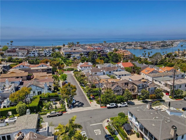 Detail Gallery Image 23 of 28 For 425 1/2 Dahlia Ave, Corona Del Mar,  CA 92625 - 2 Beds | 2 Baths