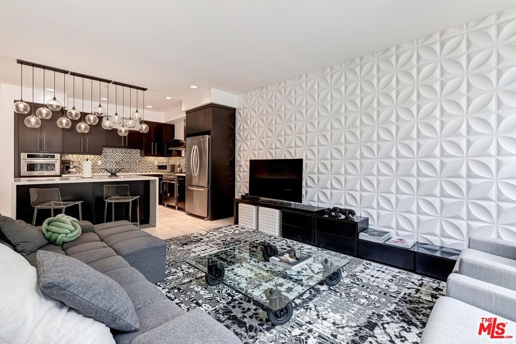 MLS #SB25277846 image #3