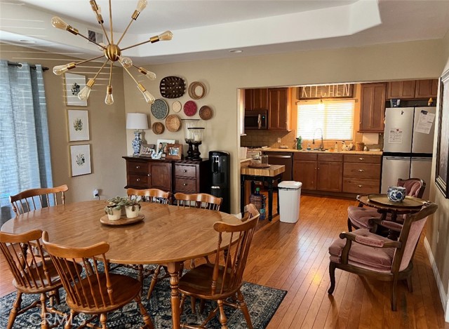Detail Gallery Image 8 of 14 For 619 C St, Lemoore,  CA 93245 - 3 Beds | 2 Baths