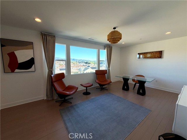 Detail Gallery Image 18 of 34 For 24217 N Corte Profundo, Valencia,  CA 91354 - 5 Beds | 5/1 Baths