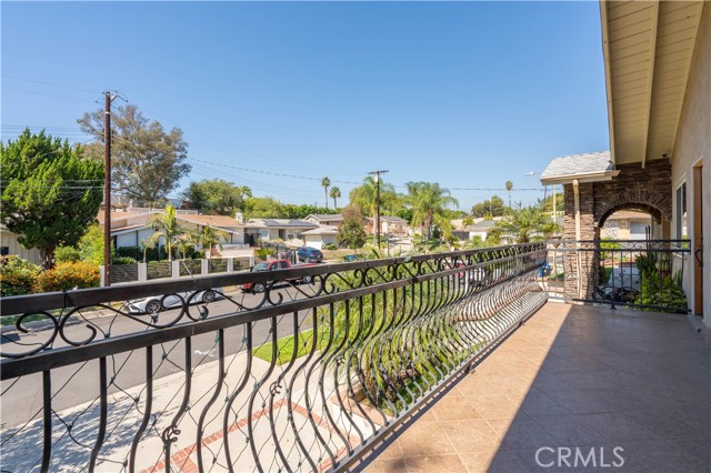 Image 6 of 31 For 9434 Mclennan Avenue