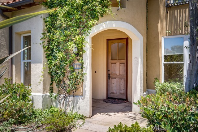 12 Savona Court, Newport Coast CA: https://media.crmls.org/medias/1c1a879f-7669-4c5c-9eb8-80c245a08843.jpg