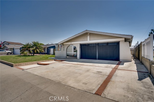 19202 Hickory Lane, Huntington Beach CA: https://media.crmls.org/medias/1c1ae7c6-601d-4898-973c-f72f221d37ef.jpg