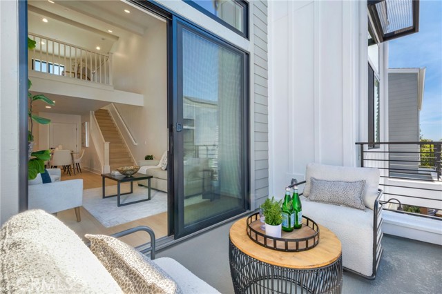 Image 6 of 39 For 1103 Catania Ct.  207