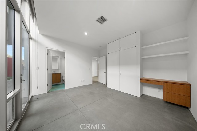 Detail Gallery Image 14 of 39 For 519 Santa Ana, Newport Beach,  CA 92663 - 4 Beds | 4/1 Baths