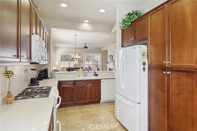 1665 Camino Sueno, Hemet CA: https://media.crmls.org/medias/1c1b5f88-eca2-455c-a8e2-14e941733119.jpg