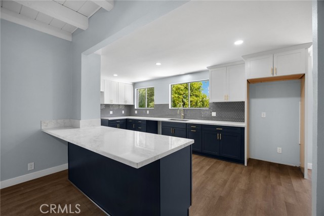220 W Highland Avenue, Redlands CA: https://media.crmls.org/medias/1c1c2bbe-7059-4a77-be0a-3268443bd2a1.jpg