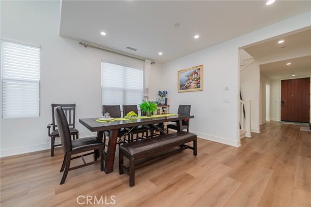 Detail Gallery Image 12 of 34 For 116 Imagination Trl, Irvine,  CA 92620 - 4 Beds | 3/1 Baths