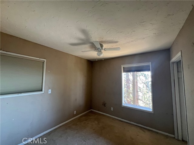 Detail Gallery Image 19 of 23 For 31603 Panorama Dr, Running Springs,  CA 92382 - 3 Beds | 1/1 Baths