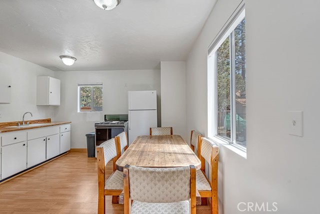 Detail Gallery Image 6 of 28 For 523 Wabash Ln, Sugarloaf,  CA 92386 - 2 Beds | 1 Baths