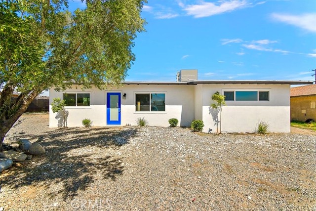 Detail Gallery Image 1 of 20 For 366 W Rosa Parks Rd, Palm Springs,  CA 92262 - 3 Beds | 2 Baths