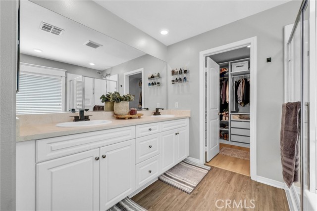 Detail Gallery Image 16 of 34 For 18123 Corktree Dr, San Bernardino,  CA 92407 - 4 Beds | 3 Baths