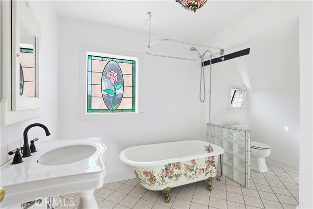 6543 Washington Avenue, Whittier CA: https://media.crmls.org/medias/1c1f1b65-16d1-4d81-ab98-e7914c76aad5.jpg