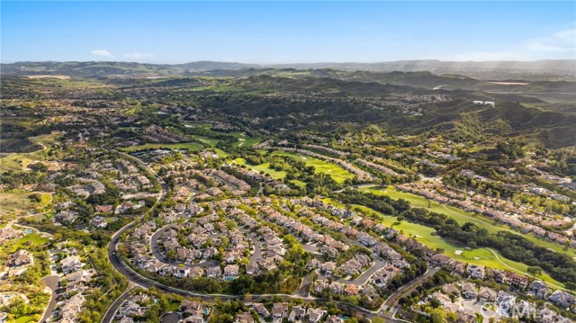15 Pebble Beach, Coto de Caza CA: https://media.crmls.org/medias/1c1f4b2c-fd75-4cd0-b680-c1f15ebce67d.jpg