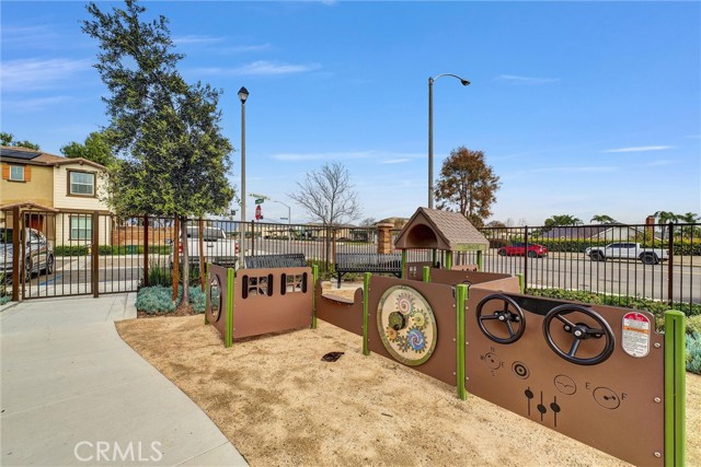 Detail Gallery Image 40 of 45 For 683 E Joseph Privado, Ontario,  CA 91761 - 3 Beds | 2/1 Baths