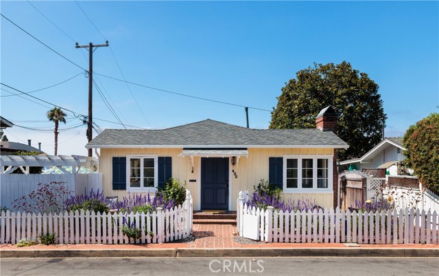 425 Monterey Drive, Laguna Beach CA: https://media.crmls.org/medias/1c1fef68-17ca-48c5-911a-93e691e439aa.jpg