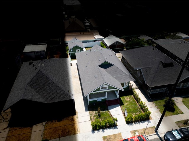 1532 W 22nd Street, Los Angeles CA: https://media.crmls.org/medias/1c205f83-6dbd-4c67-9fda-6630f721a2ec.jpg