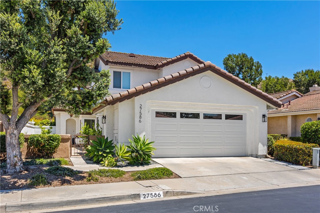 27586 Paseo Castile