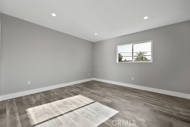 7719 Nestle Avenue, Reseda CA: https://media.crmls.org/medias/1c20db17-93fd-4633-8e2b-a13282cbc2b3.jpg