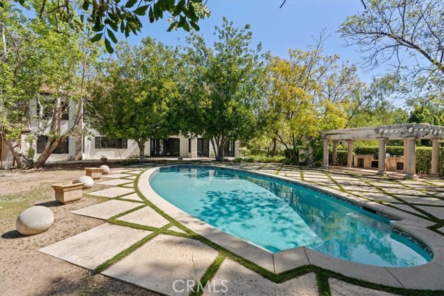 Detail Gallery Image 10 of 31 For 20580 Northridge Rd, Chatsworth,  CA 91311 - 5 Beds | 5 Baths