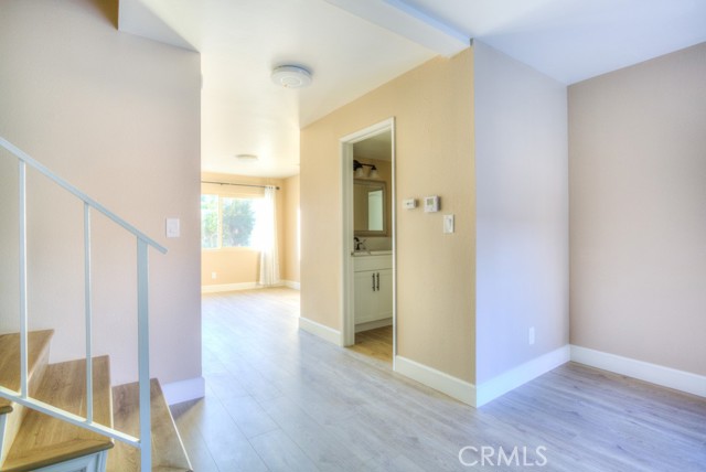 Detail Gallery Image 10 of 39 For 313 S Almansor #2,  Alhambra,  CA 91801 - 2 Beds | 2 Baths