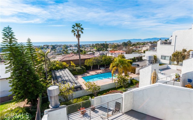 736 Gould Avenue, Hermosa Beach, California 90254, 2 Bedrooms Bedrooms, ,2 BathroomsBathrooms,Residential,Sold,Gould,SB17043140