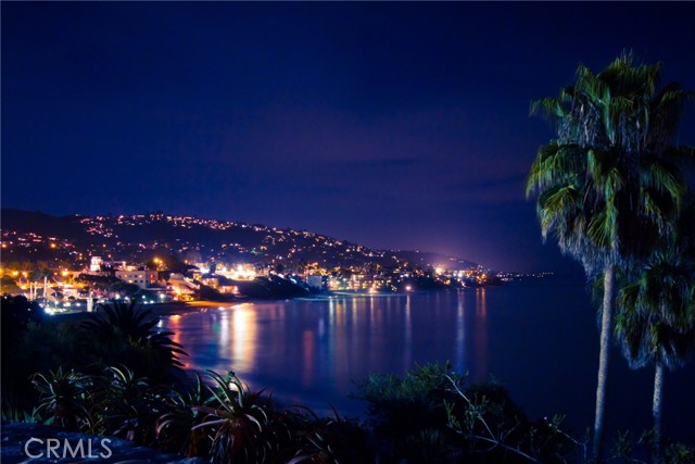 350 Cliff, Laguna Beach CA: https://media.crmls.org/medias/1c258473-f1e9-4771-aee1-7ace8beecbea.jpg