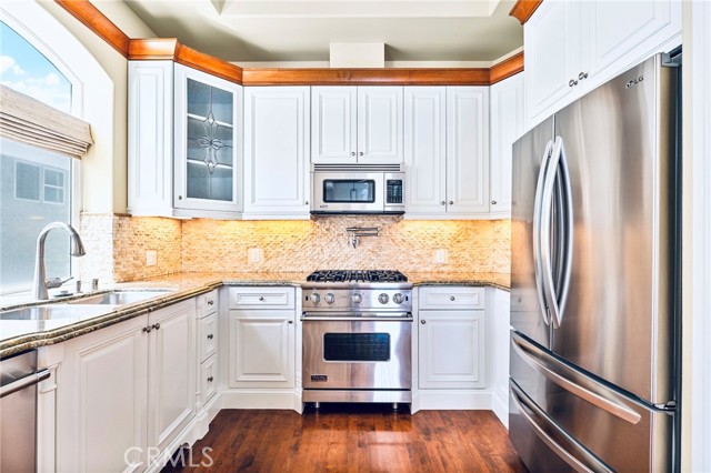 1533 Goodman Avenue, Redondo Beach CA: https://media.crmls.org/medias/1c260214-7ad2-465f-b747-c0ebb7e9cd7c.jpg