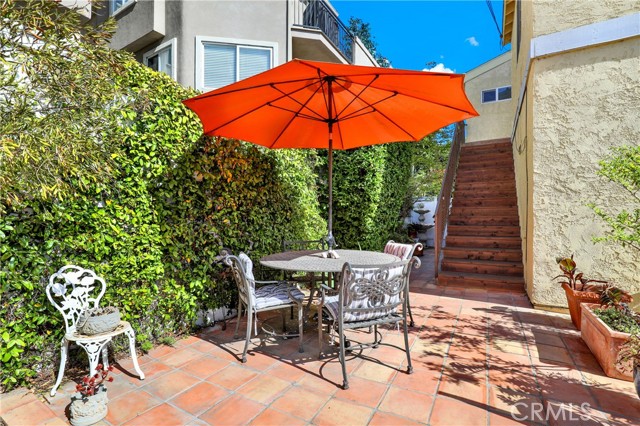 834 15th Street, Hermosa Beach CA: https://media.crmls.org/medias/1c2654ed-9b76-4b09-9c12-d2e5e4787096.jpg
