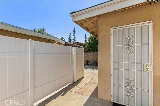 17533 Raymer Street, Sherwood Forest CA: https://media.crmls.org/medias/1c266bbc-7af1-4dca-bf5c-d77a167bf77e.jpg