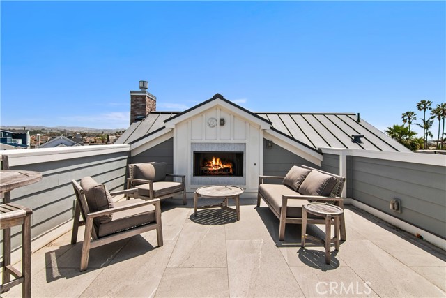 Detail Gallery Image 30 of 36 For 211 Topaz Ave, Newport Beach,  CA 92662 - 3 Beds | 3/1 Baths
