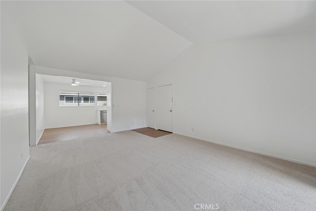 MLS #OC25195498 image #8