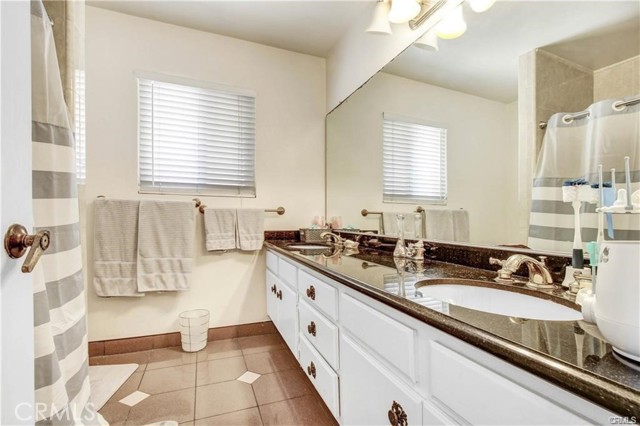 Detail Gallery Image 11 of 16 For 2317 Santa Fe Ave, Torrance,  CA 90501 - 4 Beds | 3 Baths