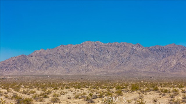 Detail Gallery Image 12 of 14 For 100 Ironage Peak Rd, Twentynine Palms,  CA 92277 - – Beds | – Baths