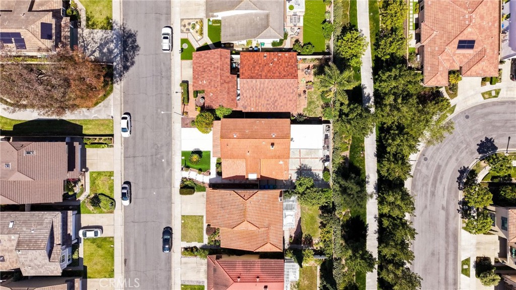 https://media.crmls.org/medias/1c285d62-ae5c-4d6d-bf47-62d66d2df228.jpg?preset=X-Large