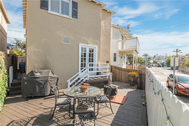 1703 Speyer Lane, Redondo Beach, California 90278, 3 Bedrooms Bedrooms, ,1 BathroomBathrooms,Residential,Sold,Speyer,SB23094529