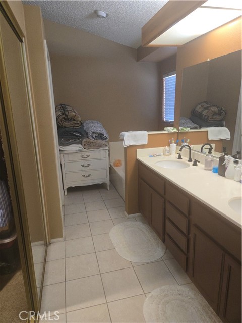 property-img