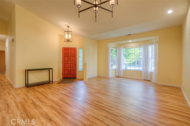 Detail Gallery Image 12 of 52 For 275 Picholine Way, Chico,  CA 95928 - 3 Beds | 2 Baths