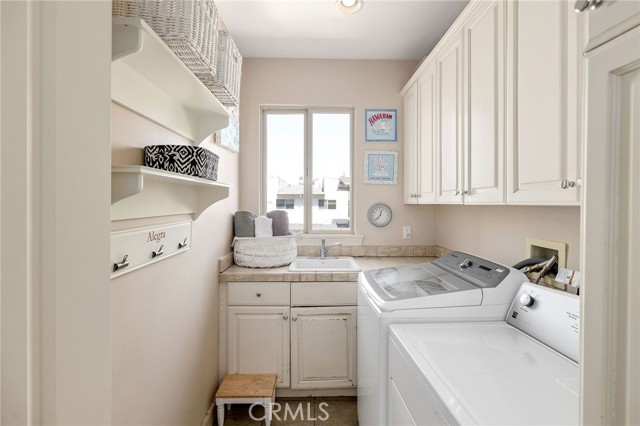 1420 Elm Avenue, Manhattan Beach, California 90266, 5 Bedrooms Bedrooms, ,4 BathroomsBathrooms,Residential,Sold,Elm,SB22077331