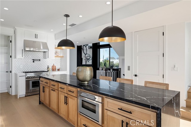 810 El Redondo Avenue, Redondo Beach, California 90277, 5 Bedrooms Bedrooms, ,5 BathroomsBathrooms,Residential,For Sale,El Redondo,SB25220734 810 El Redondo Avenue, Redondo Beach, California 90277, 5 Bedrooms Bedrooms, ,5 BathroomsBathrooms,Residential,For Sale,El Redondo,SB25220734