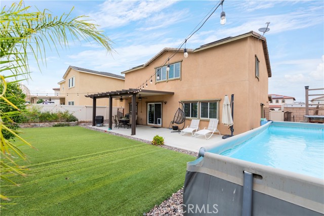 28833 Barn Swallow Way, Murrieta CA: https://media.crmls.org/medias/1c2bec60-767b-44b6-bf05-c6089bd67c74.jpg