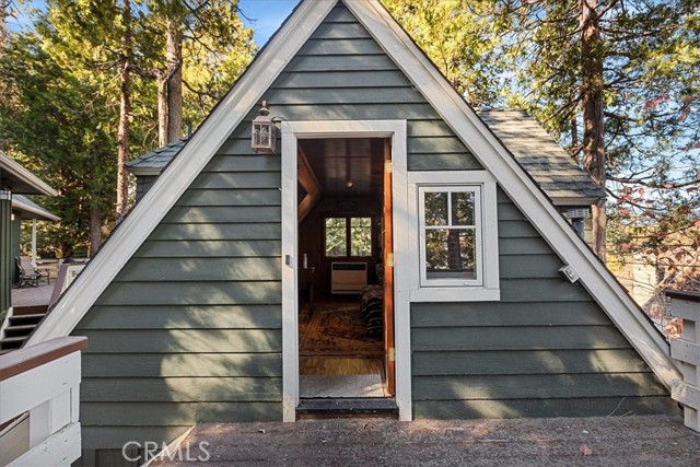 Detail Gallery Image 34 of 39 For 226 Holiday Dr, Lake Arrowhead,  CA 92352 - 4 Beds | 3/1 Baths