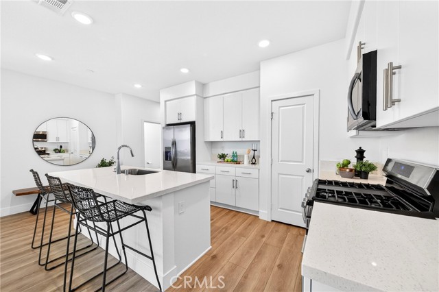 Detail Gallery Image 15 of 47 For 300 Vista Dr #94,  La Habra,  CA 90631 - 3 Beds | 2/1 Baths